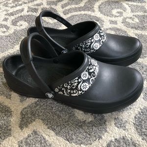 Crocs nursing shoes